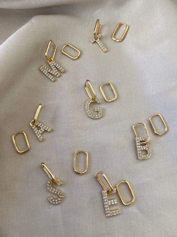 Zirkon tasli gold harf küpe