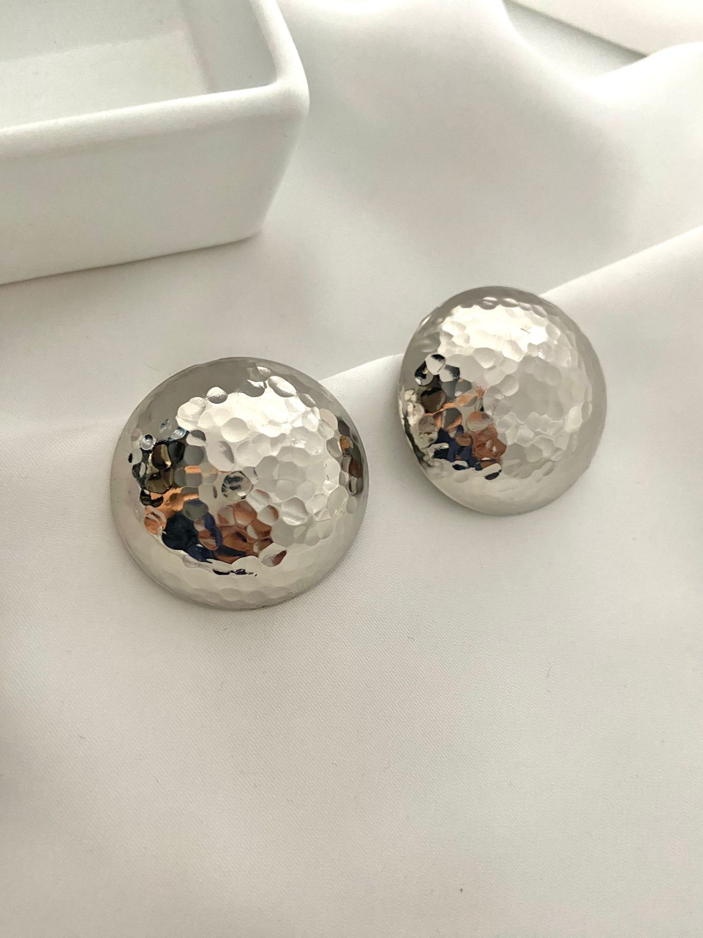 shiny ball silver küpe