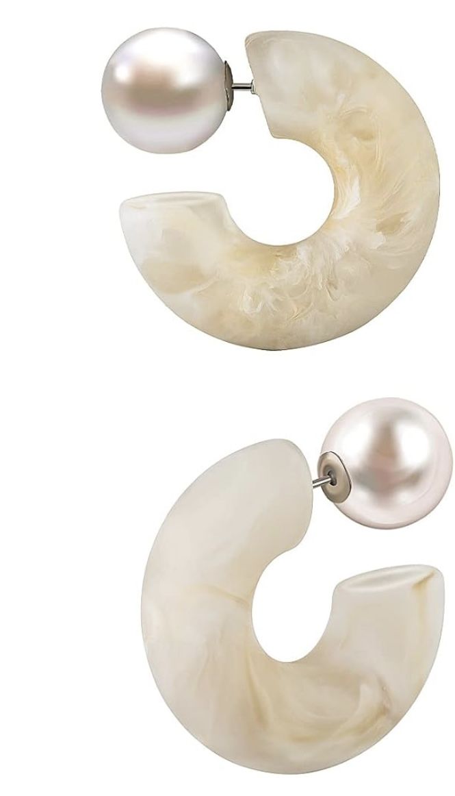 Krem rengi incili kemik küpe