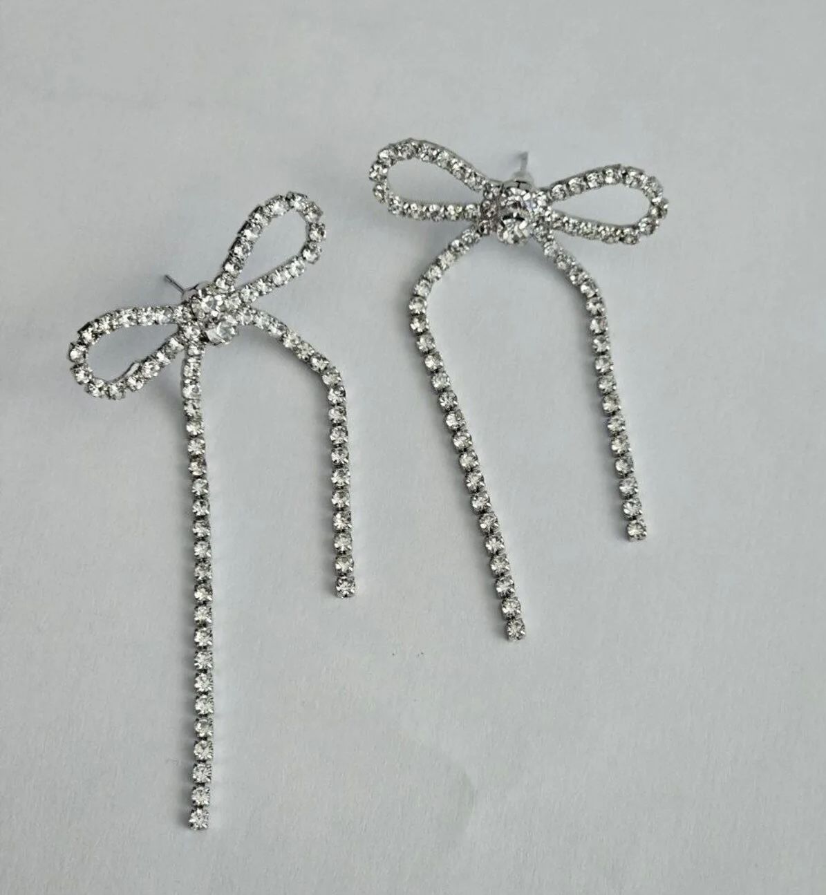 Zirkon taşlı fiyonk küpe