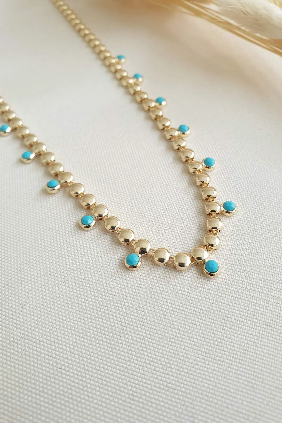 MAVİ CAM TAŞ KOLYE