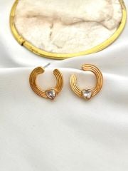 Oval kalp detaylı küpe