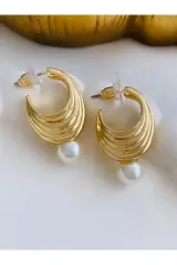 İnci detaylı oval küpe