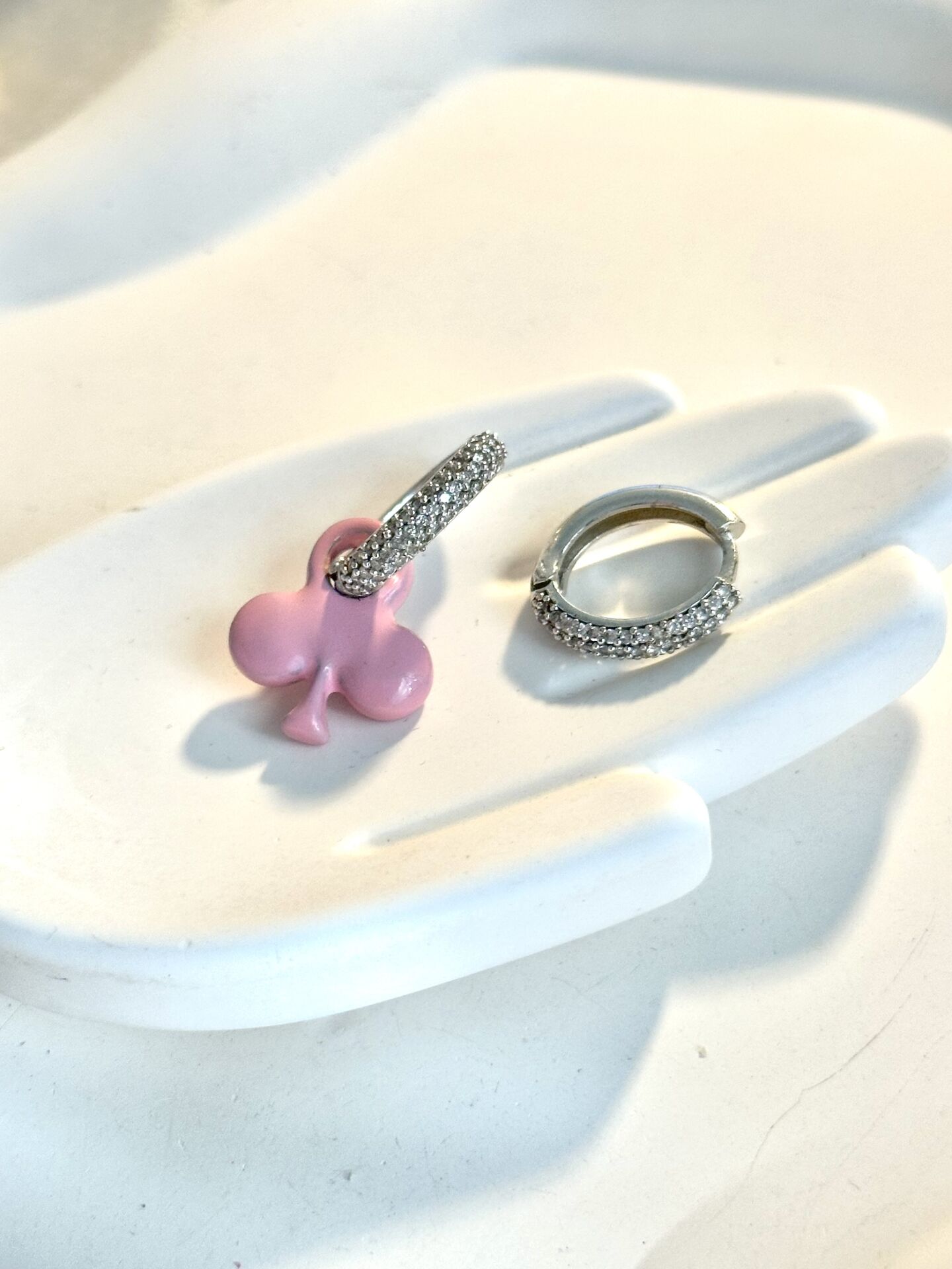 2 zirkon taşlı halka 1 pembe maça küpe seti