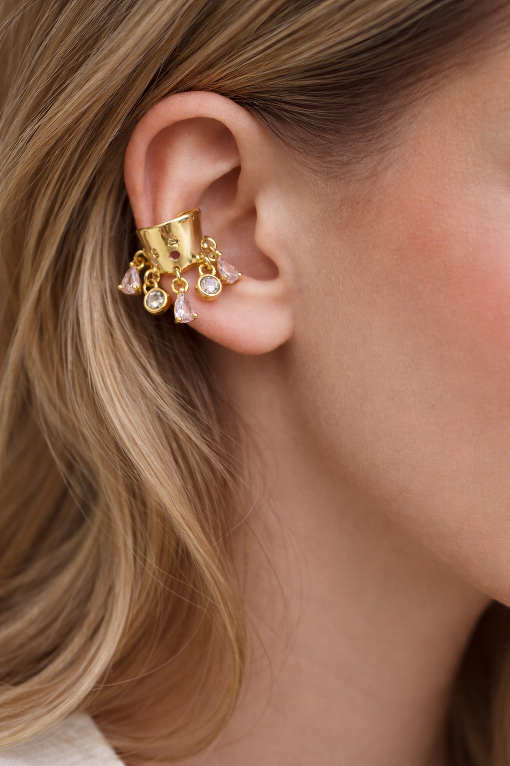 Aurora kıkırdak küpe