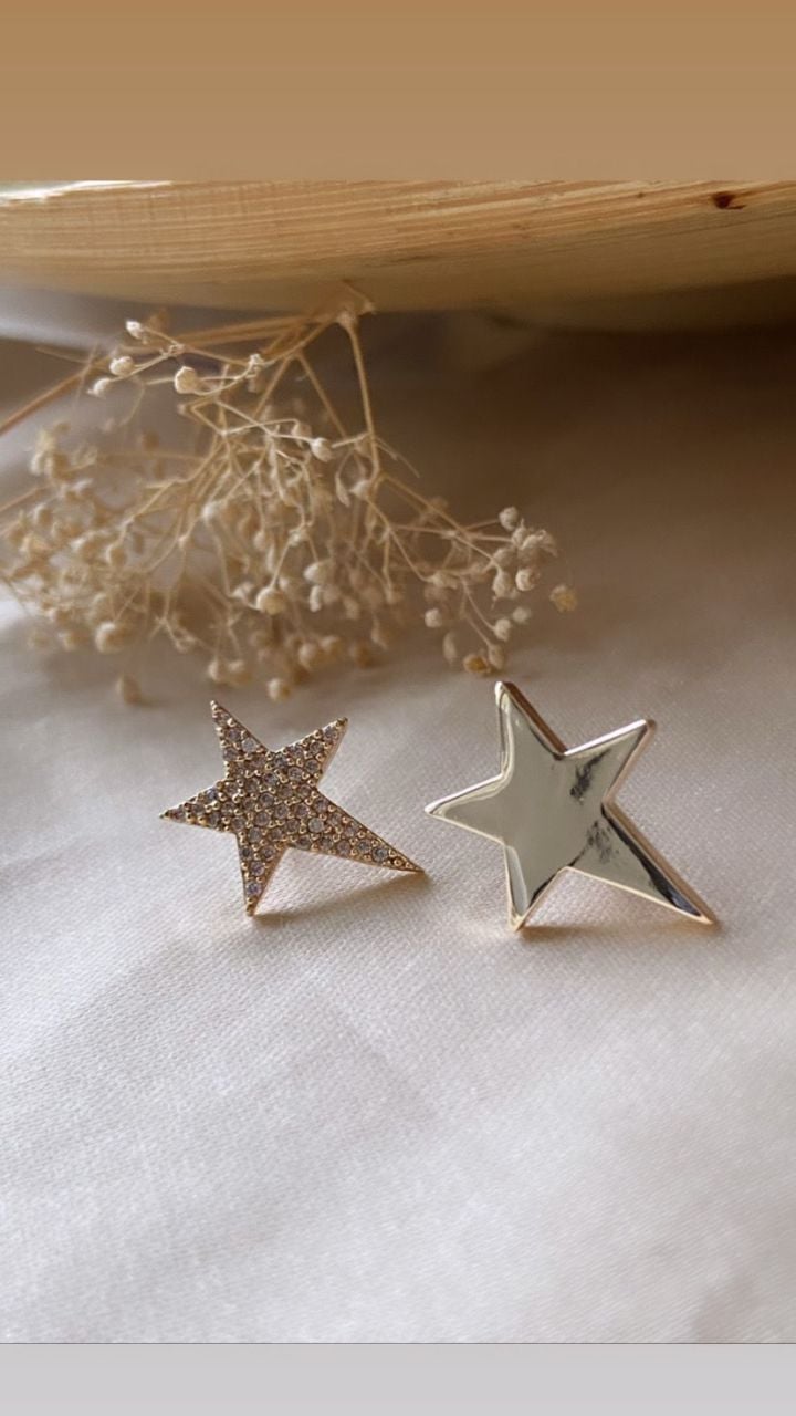 1 teki plaka 1 teki taşlı minimal yıldız küpe