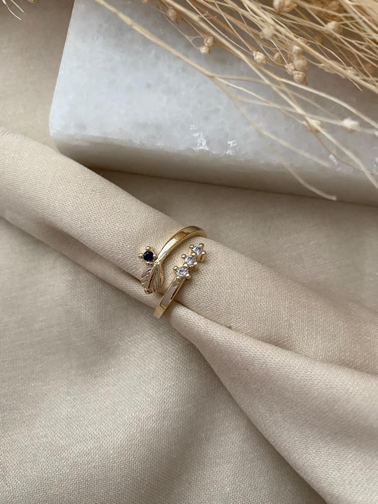 Minimal yaprak detaylı yüzük