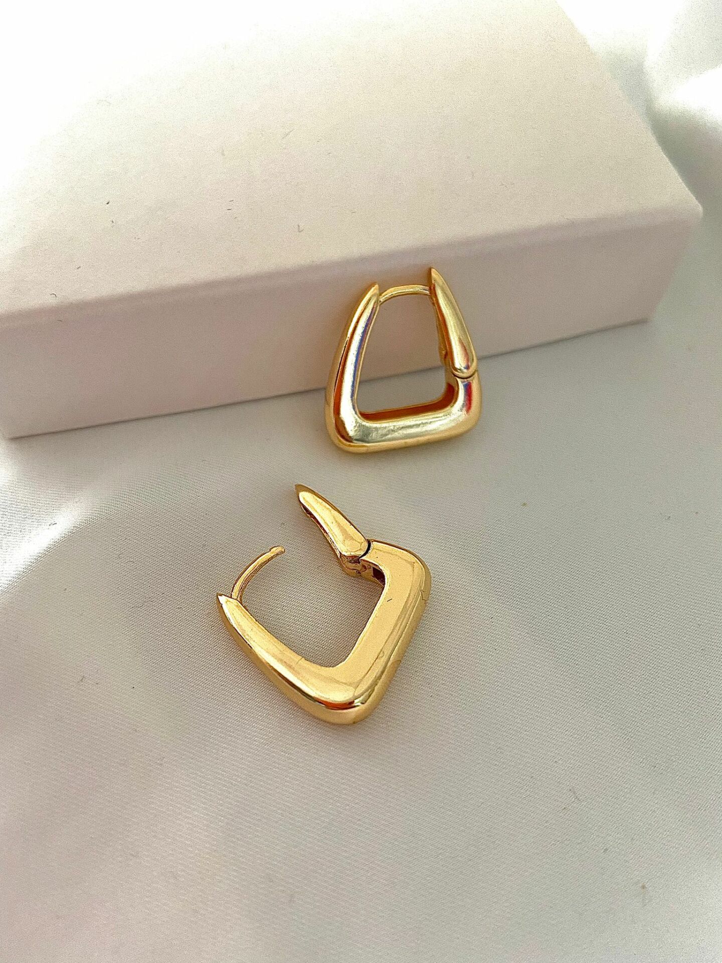 Bonni gold küpe